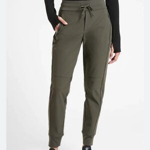 Athleta Headlands Hybrid Trek Jogger